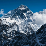 El Everest la montaña más alta del mundo